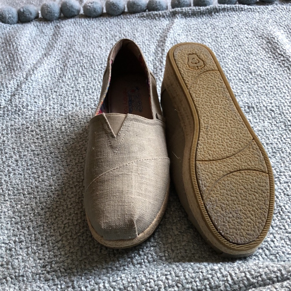 Espadrilles - Picture 2 of 3